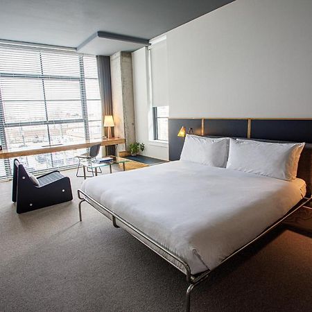 The Emily Hotel Chicago Exterior photo
