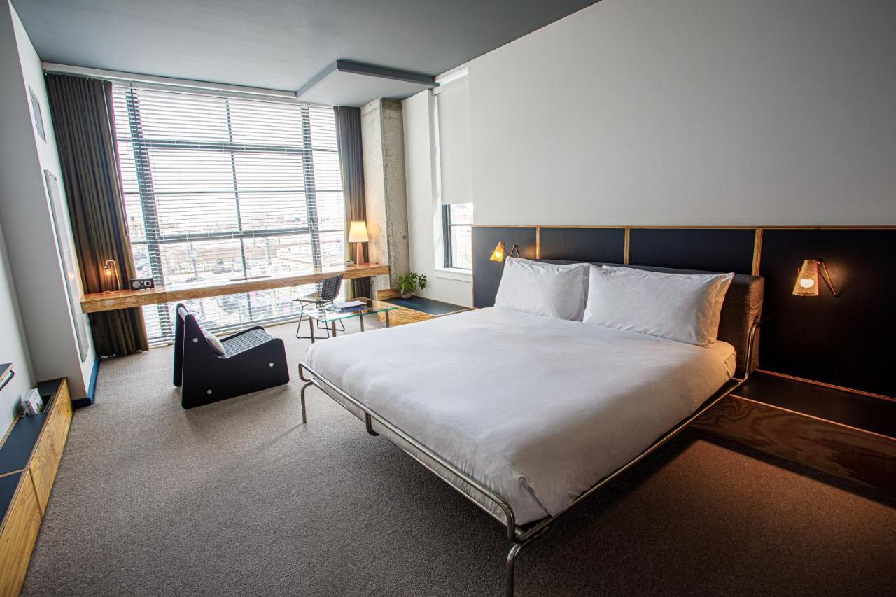 The Emily Hotel Chicago Exterior photo